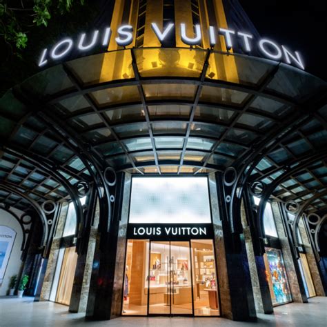 cua hang louis vuitton o tphcm|Louis Vuitton store.